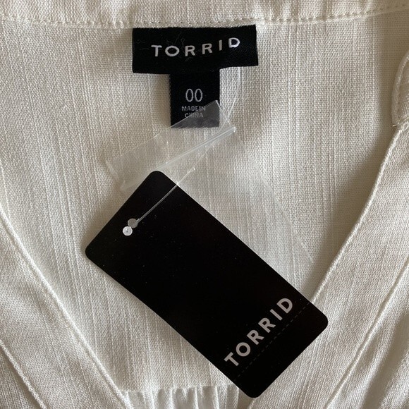 Torrid HARPER RAYON SLUB PULLOVER SLEEVELESS TOP White 00 - Picture 7 of 11